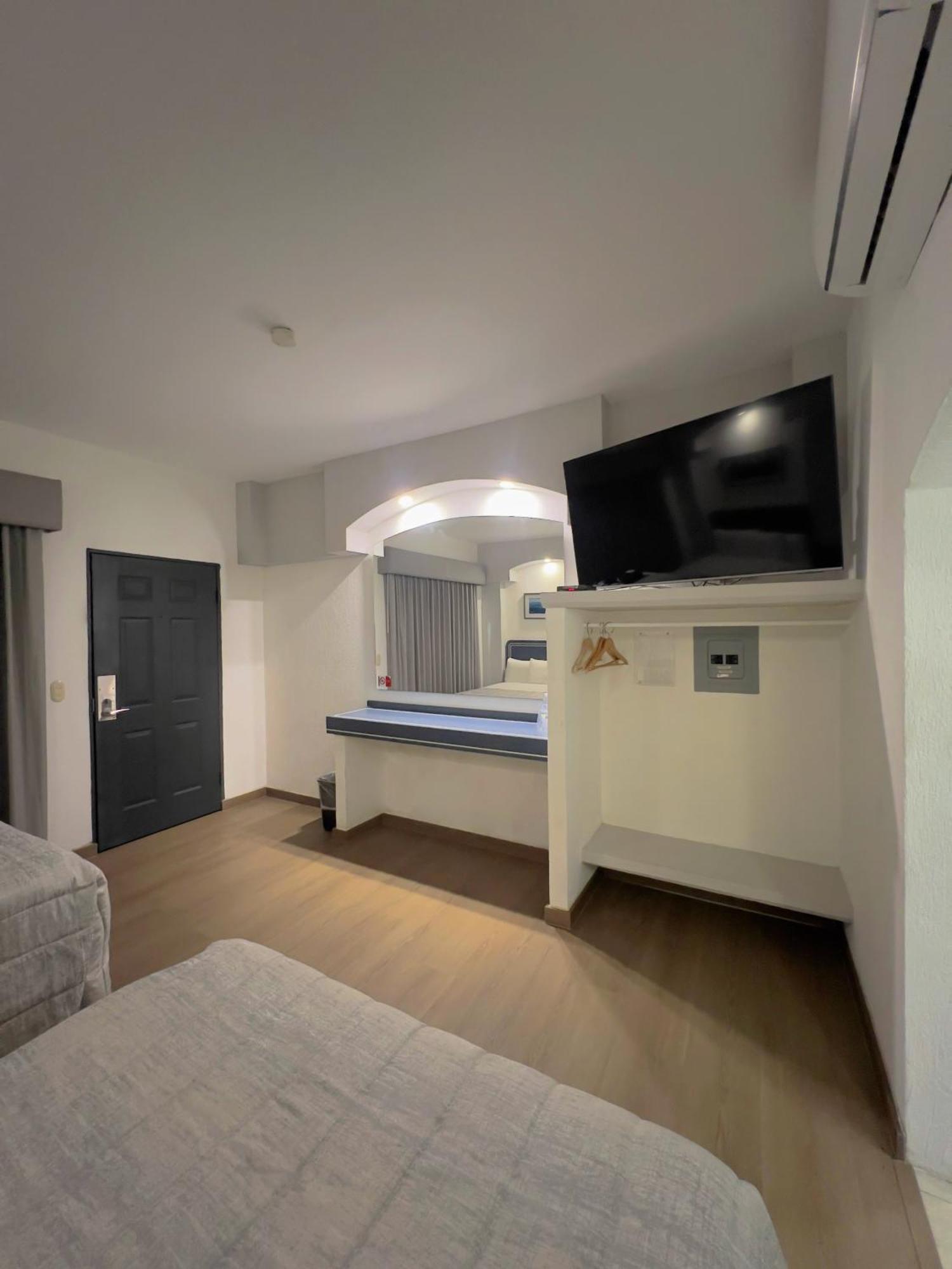 Pacific Mini-hôtel 3*